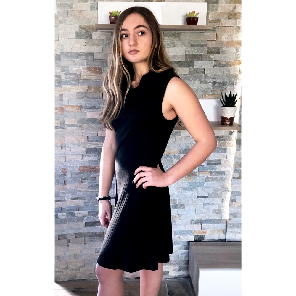 Cowl neck knit ribbed dress | Black - Picture 5 of 5